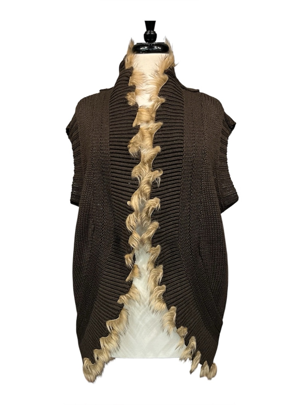 NY Knit faux fur-edged sweater vest size 1X